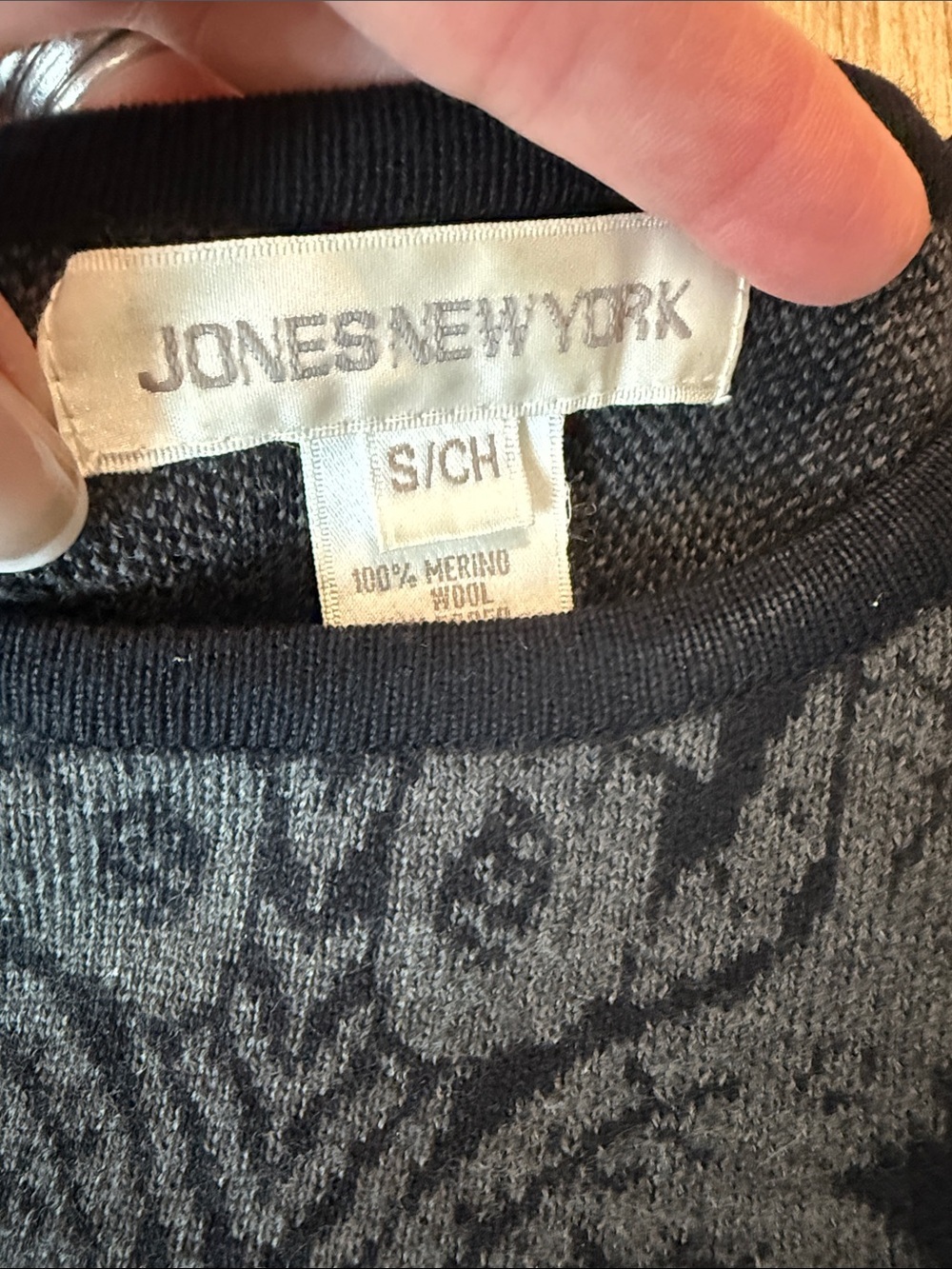 Jones New York Gray and Black Merino Wool Sweater SZ S - Picture 2 of 8